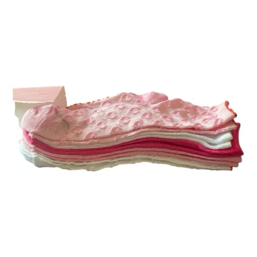 NWT-JUICY COUTURE-FIVE PAIRS OF SOCKS
